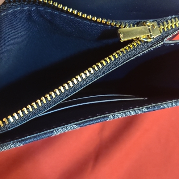 Coach Kleo Wallet In Chambray Gold/Denim - Picture 6 of 11